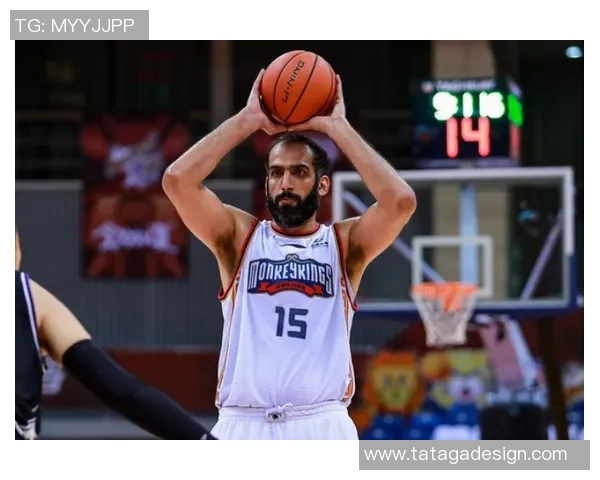 12月11日广东对阵南京比赛精彩回放全程回顾与分析 12月11日广东对阵南京比赛精彩回放全程回顾与分析