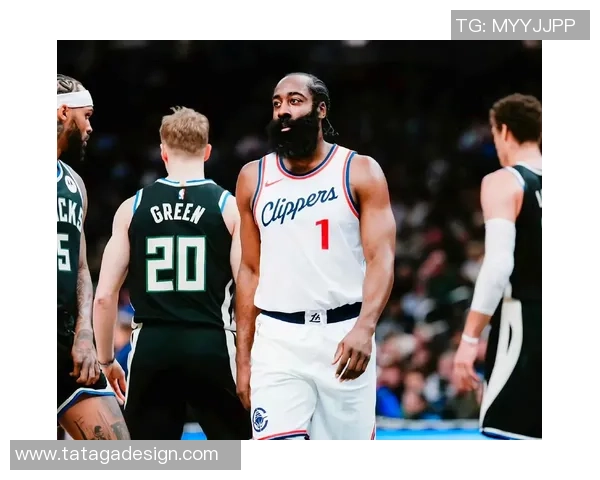 湖人快船第四场激战回顾球星对决引爆洛杉矶篮球激情 湖人快船第四场激战回顾球星对决引爆洛杉矶篮球激情